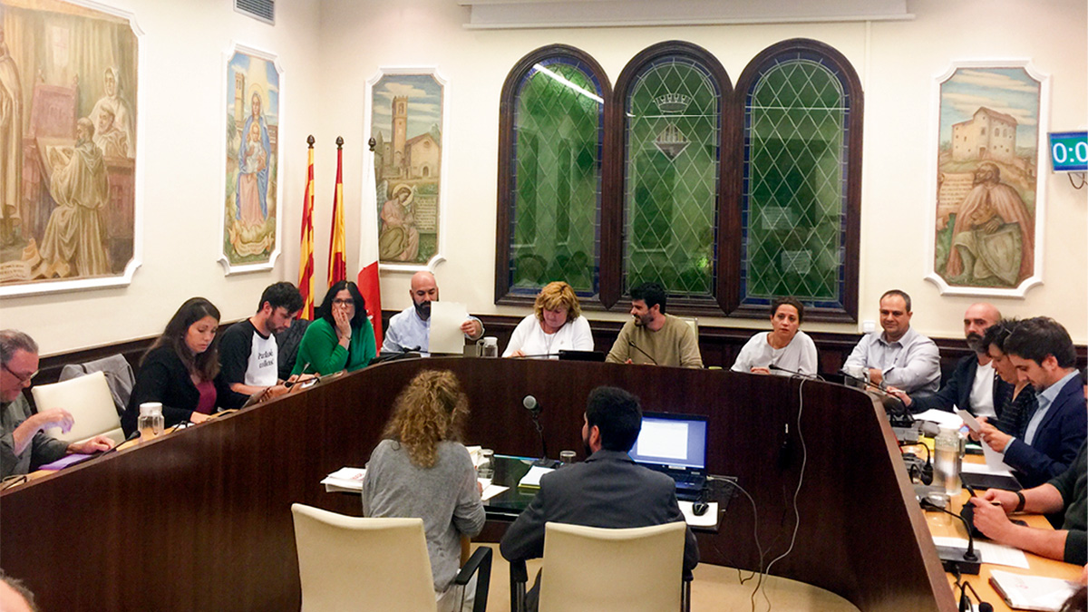 220-pujada-de-tensio-al-ple-d-octubre-1573799961