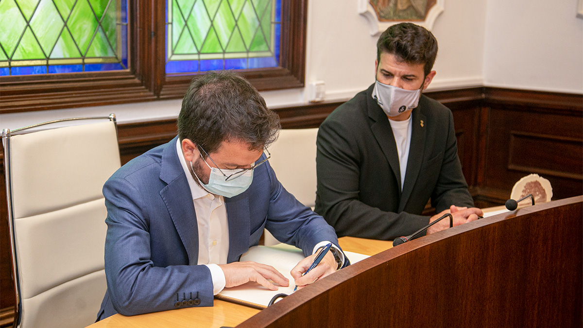 238-el-president-aragones-visita-la-vila-1622838011