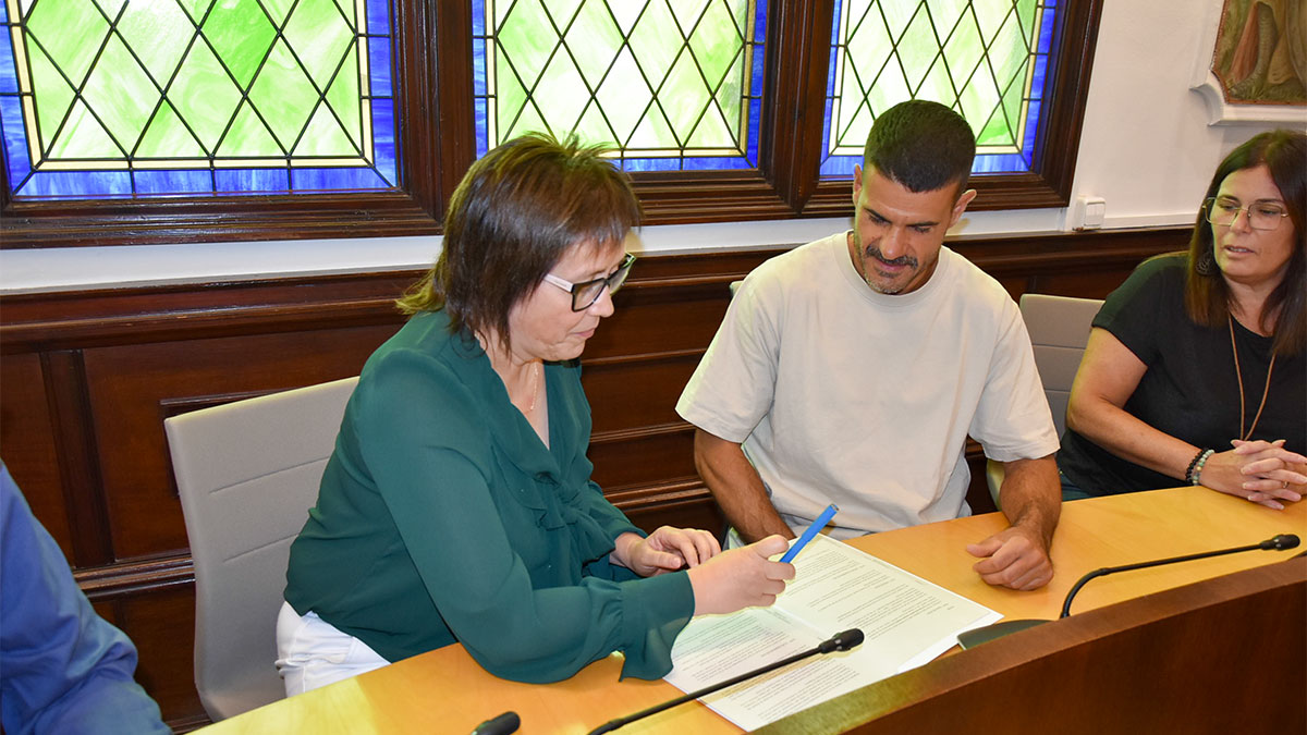 285-conveni-amb-la-fundacio-lafact-1759632927