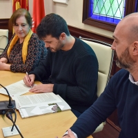 L'Ajuntament de Palau i l'Associació de Comerciants signen un nou conveni de col·laboració