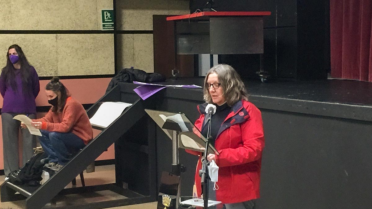 <i class='fas fa-caret-right fa-lg' ></i> <strong>8M:</strong> Parlaments Acte Institucional