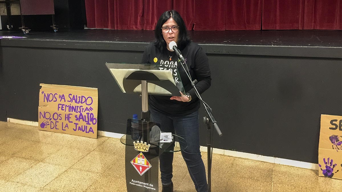 <i class='fas fa-caret-right fa-lg' ></i> <strong>8M:</strong> Parlaments Acte Institucional