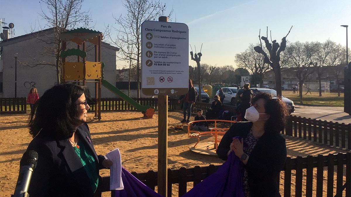 <i class='fas fa-caret-right fa-lg' ></i> <strong>8M:</strong> Canvi de noms femenins a 3 zones de la vila