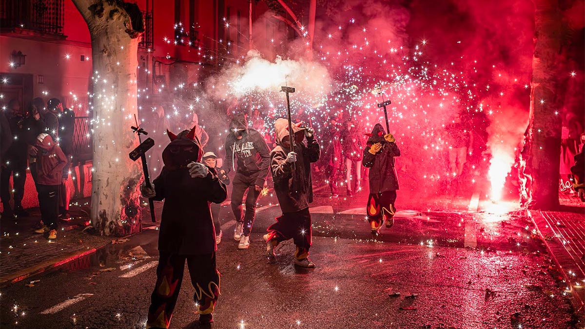 <i class='fas fa-caret-right fa-lg'></i> Festa Major 2023 © M Monfort