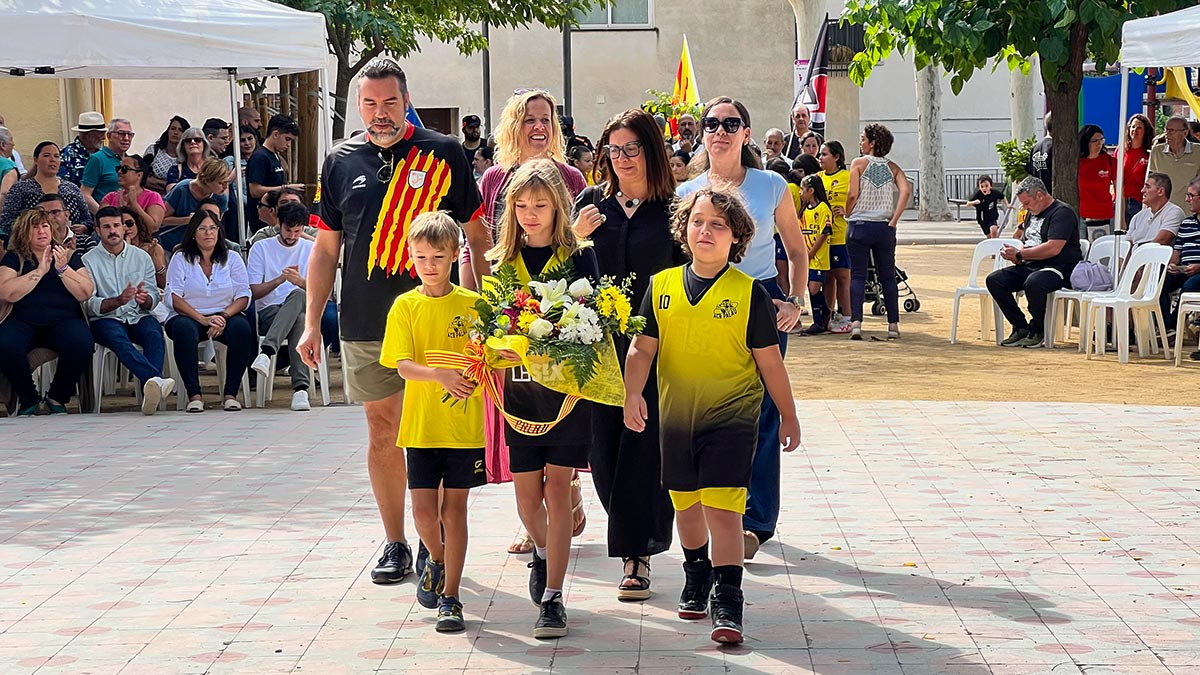 <i class='fas fa-caret-right fa-lg' ></i> Diada de l'Onze de Setembre