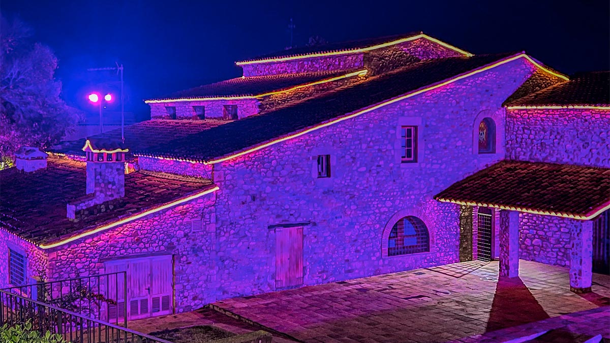 <i class='fas fa-caret-right fa-lg' ></i> Viu el Nadal:encesa de llums