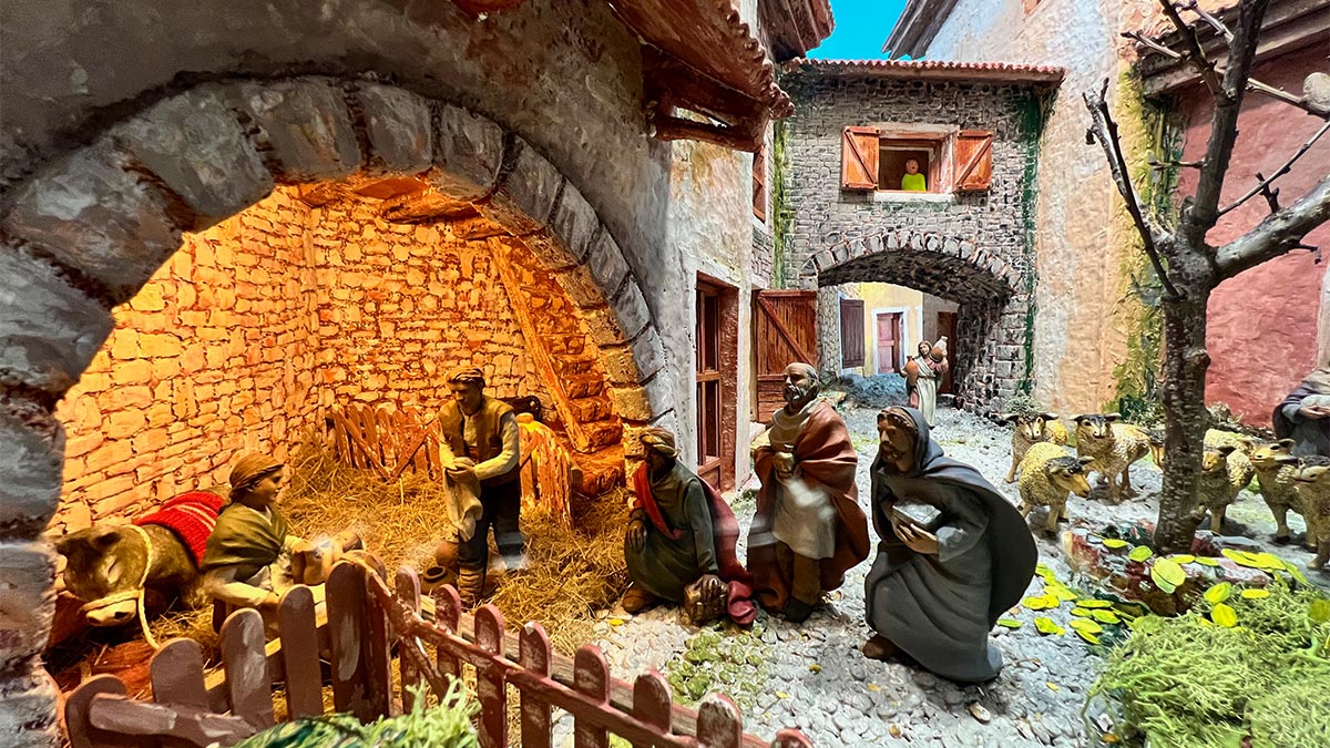 <i class='fas fa-caret-right fa-lg' ></i> Viu el Nadal:42a Mostra de Pessebres