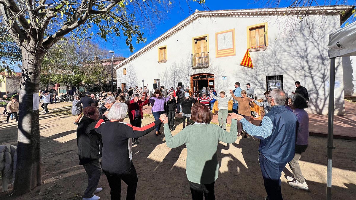 <i class='fas fa-caret-right fa-lg' ></i> Viu el Nadal:42a Mostra de Pessebres