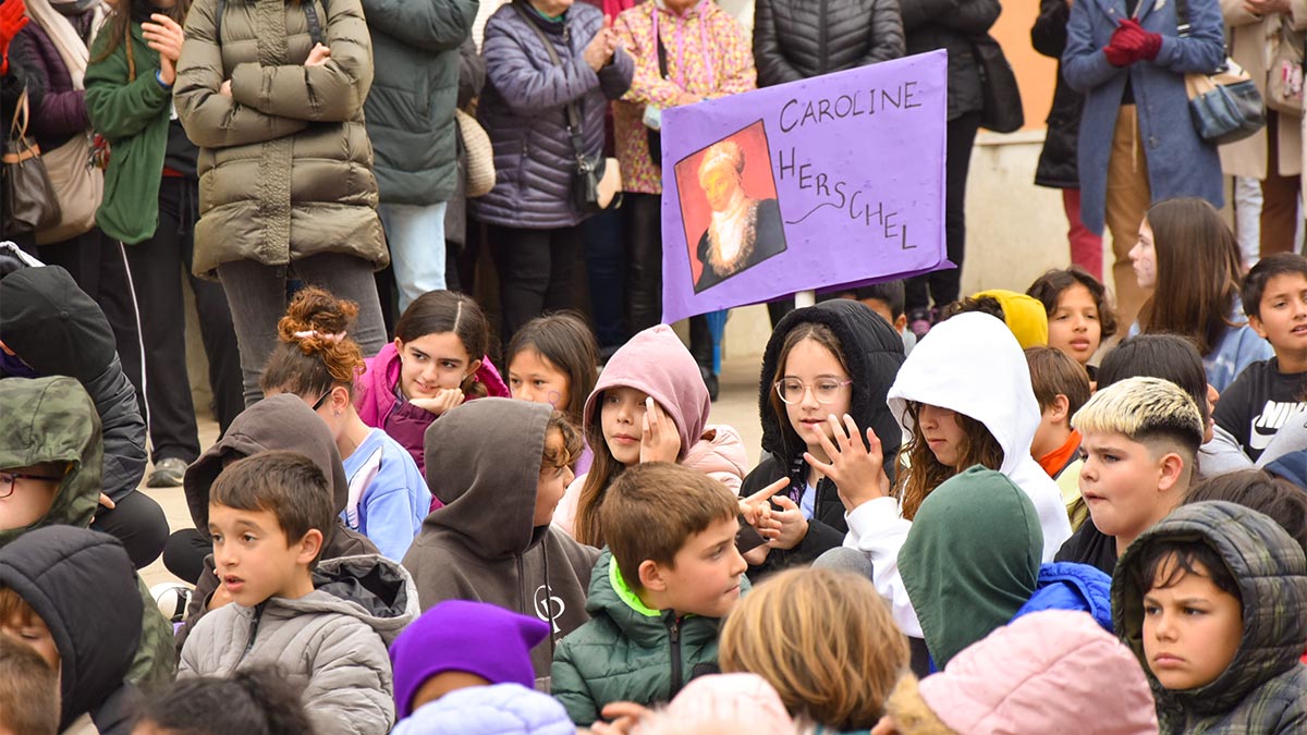 <i class='fas fa-caret-right fa-lg'></i> Acte institucional 8M | Aj PsiP