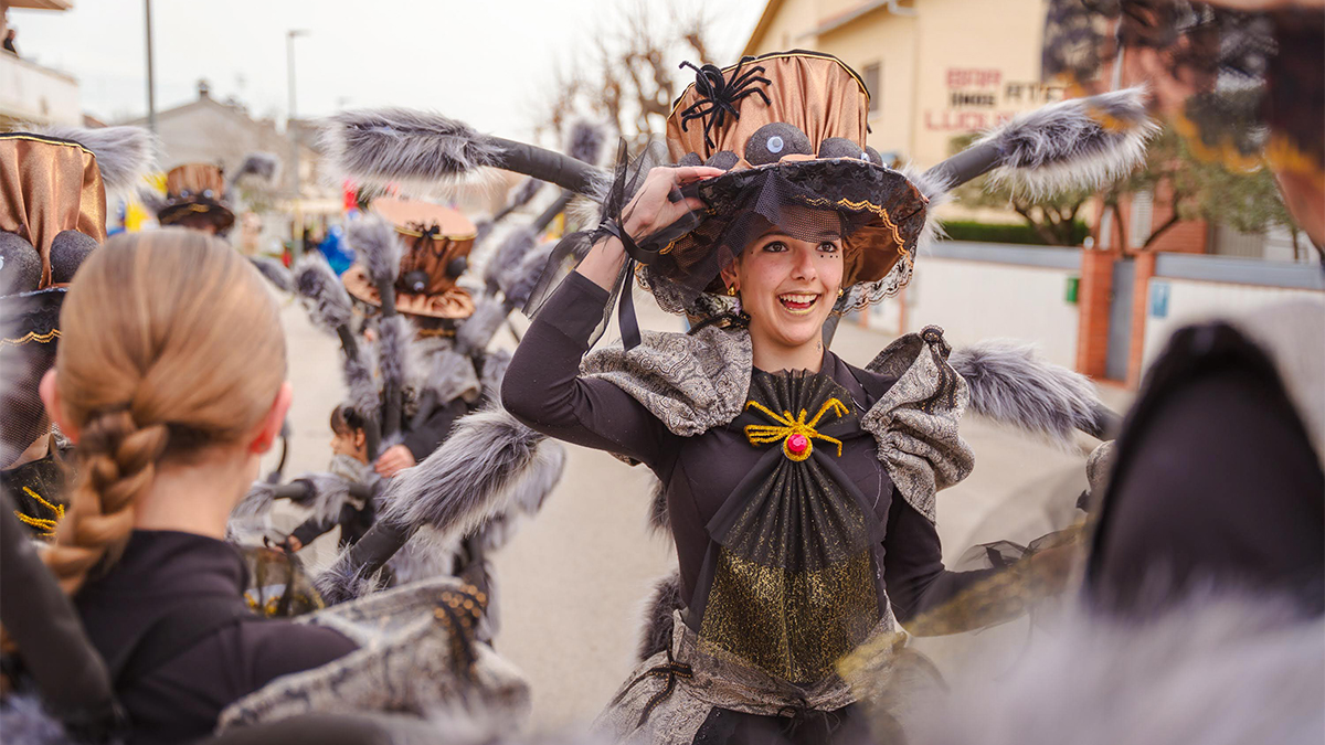 <i class='fas fa-caret-right fa-lg' ></i> Carnestoltes 2025 | Aj PsiP ©M Font