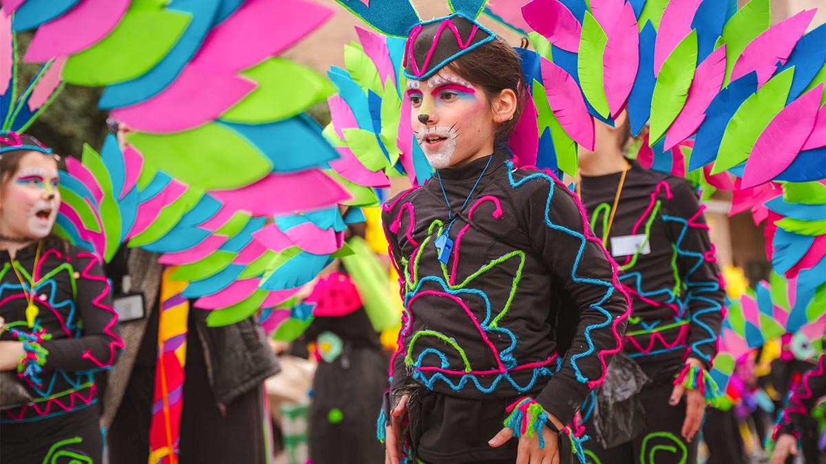 <i class='fas fa-caret-right fa-lg' ></i> Carnestoltes 2025 | Aj PsiP ©M Font