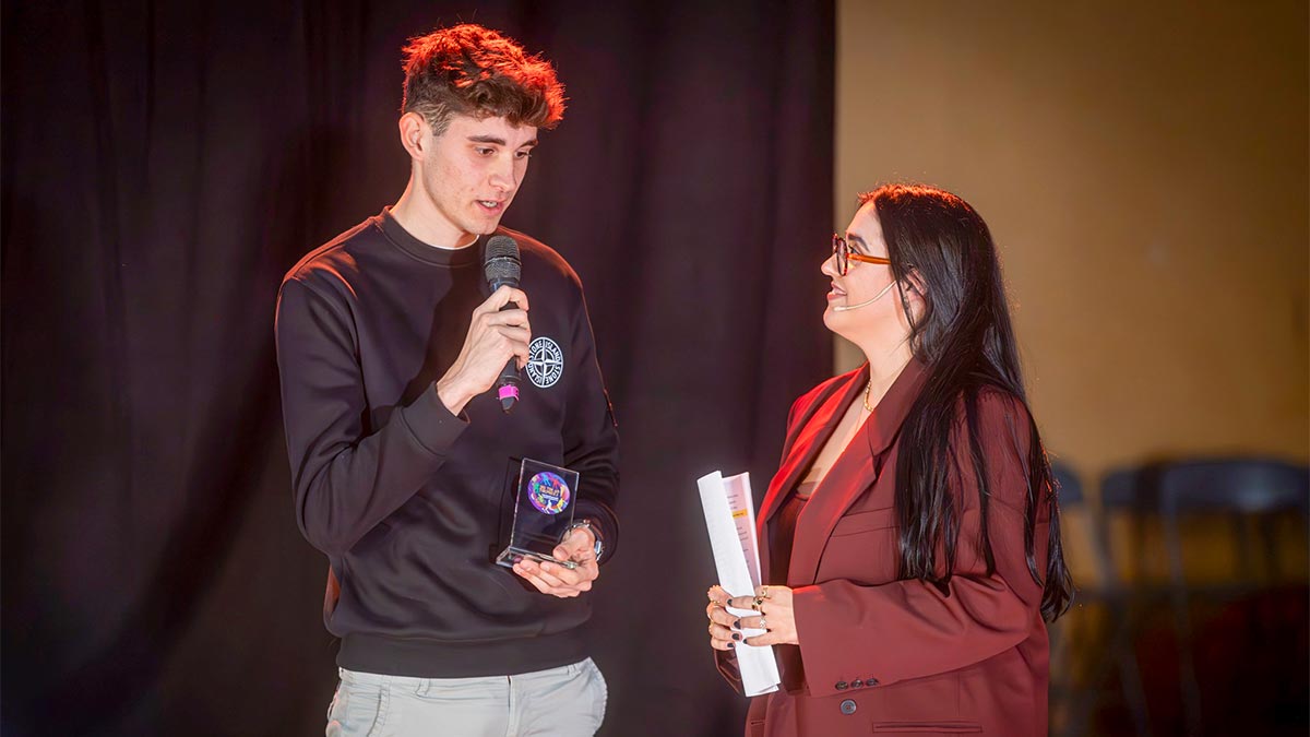 <i class='fas fa-caret-right fa-lg' ></i> 6a Nit de l'Esport:entrega de premis