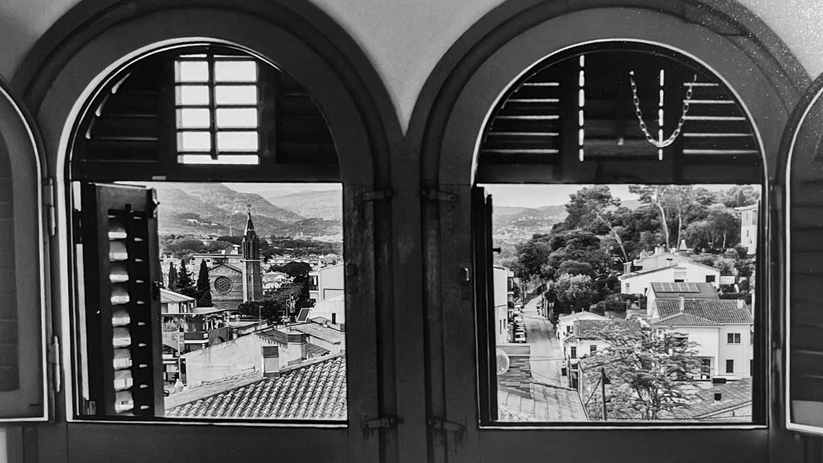 <i class='fas fa-caret-right fa-lg' ></i> 41è Concurs de Fotografia de la Festa Major