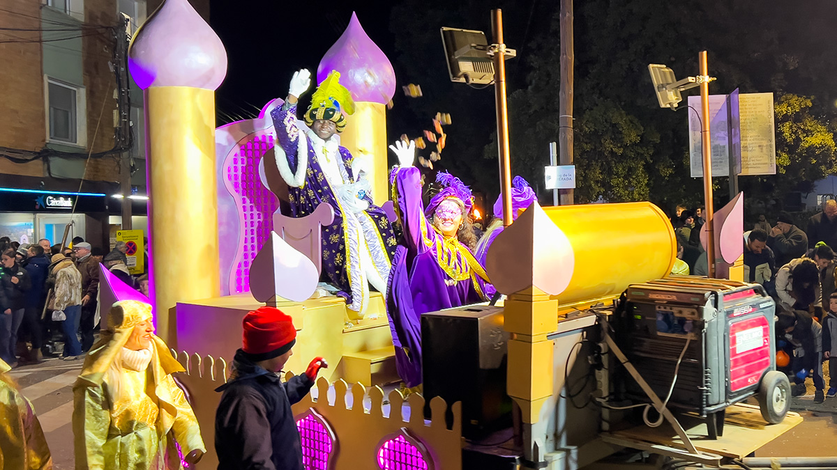 <i class='fas fa-caret-right fa-lg' ></i> Cavalcada 2026