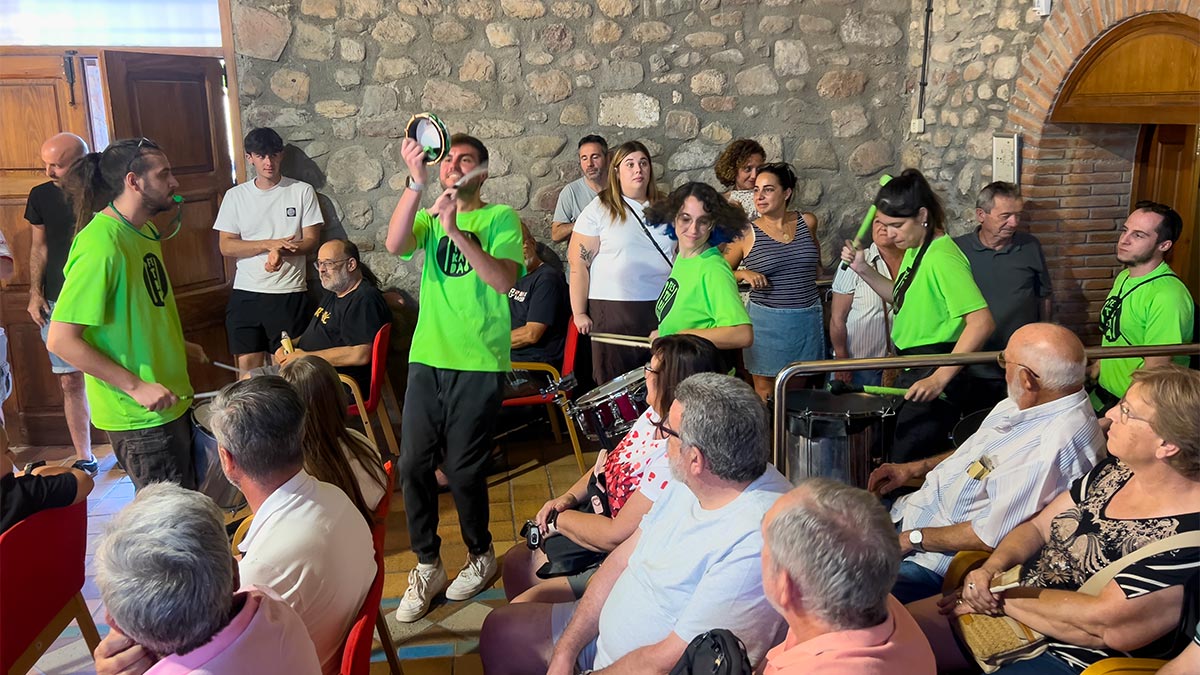 <i class='fas fa-caret-right fa-lg' ></i> Presentació de la Festa Major 2026