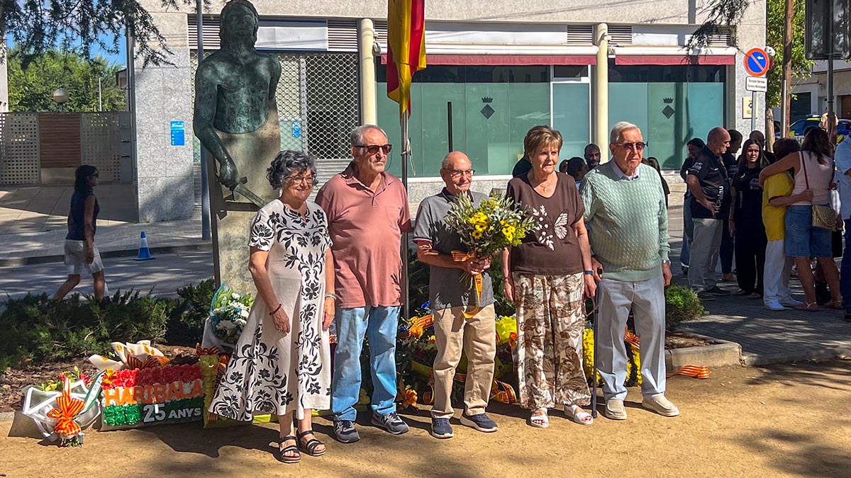 <i class='fas fa-caret-right fa-lg' ></i> Diada - Ofrena Floral - Amics de la Música Clàssica de PsiP