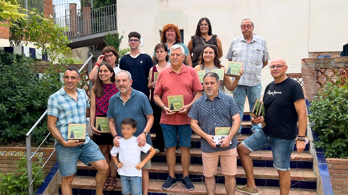 <i class='fas fa-caret-right fa-lg' ></i> 42 CFFM:Tots els premiats